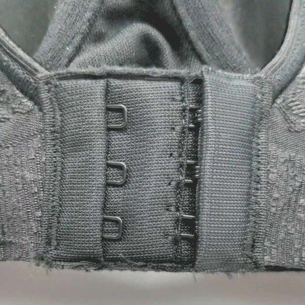 Bali Womens Bra Revolution Foam Underwire Cool Comfort Black Size 34C NEW - Picture 9 of 12